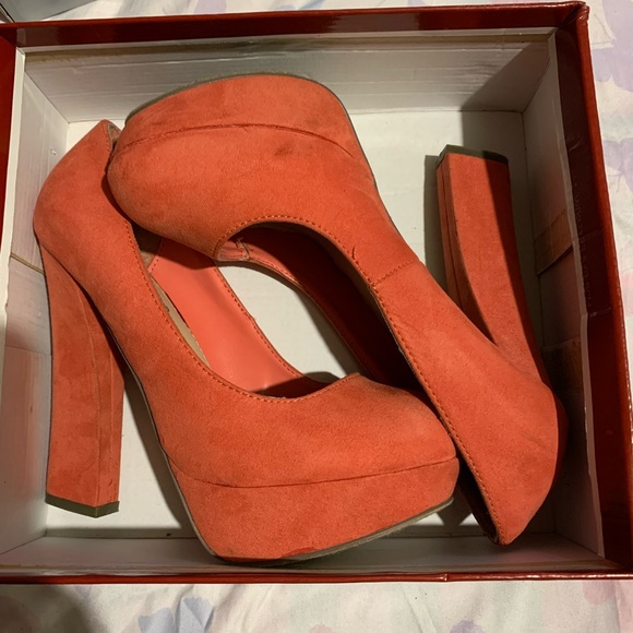 Breckelles Shoes - Breckelle Heels 🍑  Honey Suckle Peache Color Orange Size 8 Thin Block Heel